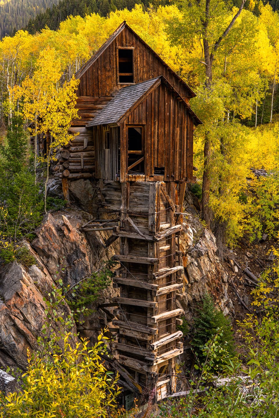 The famous Crystal Mill clothed in autumn splendor