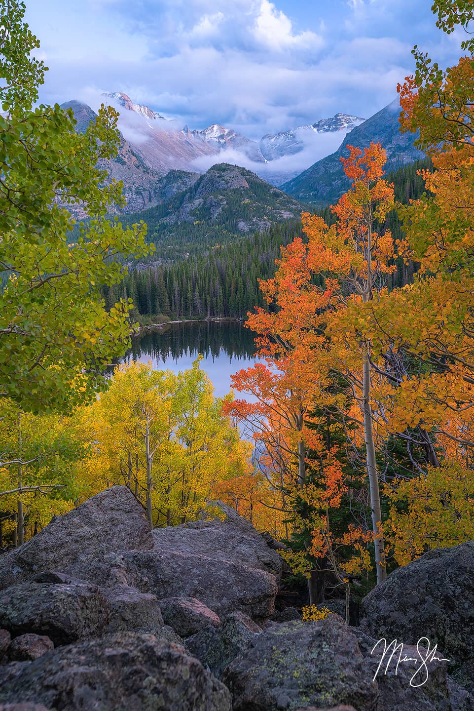 Rocky Mountain National Park's Bear Lake and Long's Peak in autumn