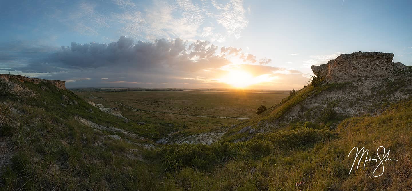 Castle Rock Sunrise Panorama - Castle Rock, Larrabee, Kansas