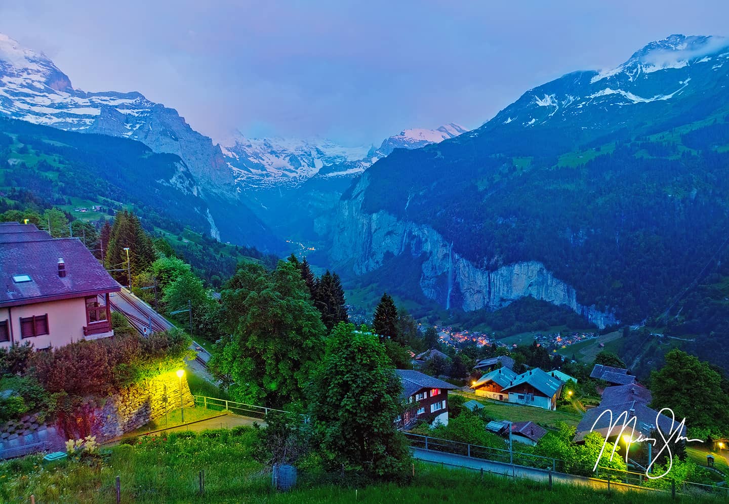 Dusk in Wengen