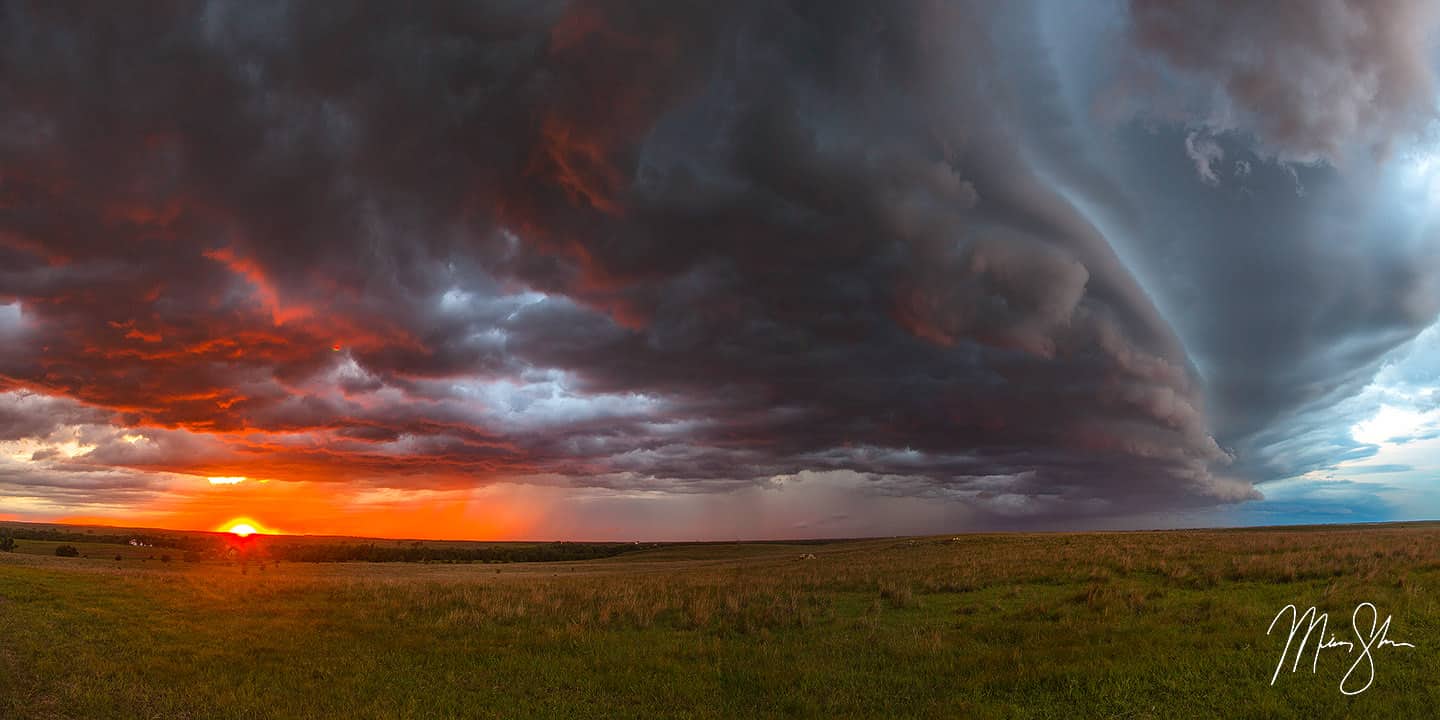 Kansas Sunset Thunderstorm - Near Minneapolis, Kansas