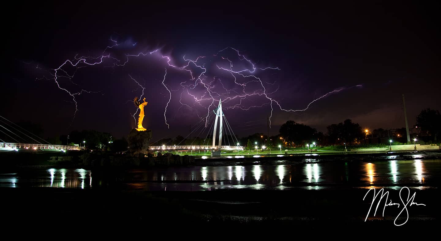 Keeper of the Plains Lightning Apocalypse - Keeper of the Plains, Wichita, Kansas