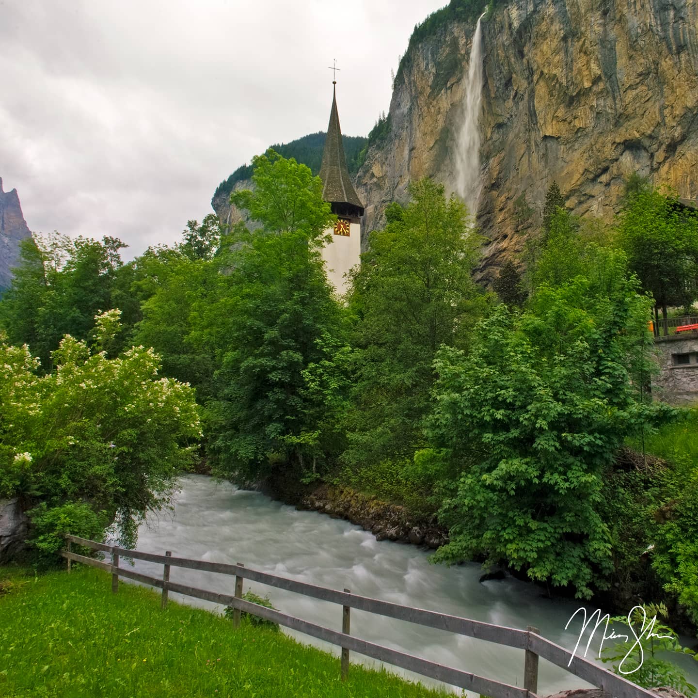 Lauterbrunnen Church - Lauterbrunnen, Switzerland