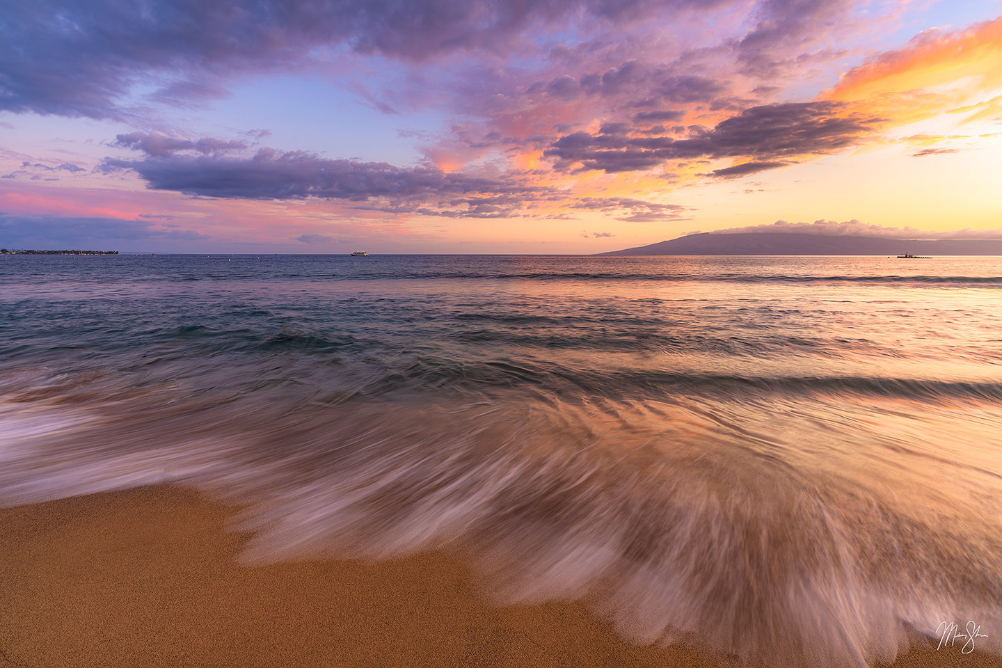 Water rushing in on Ka'anapali Beach