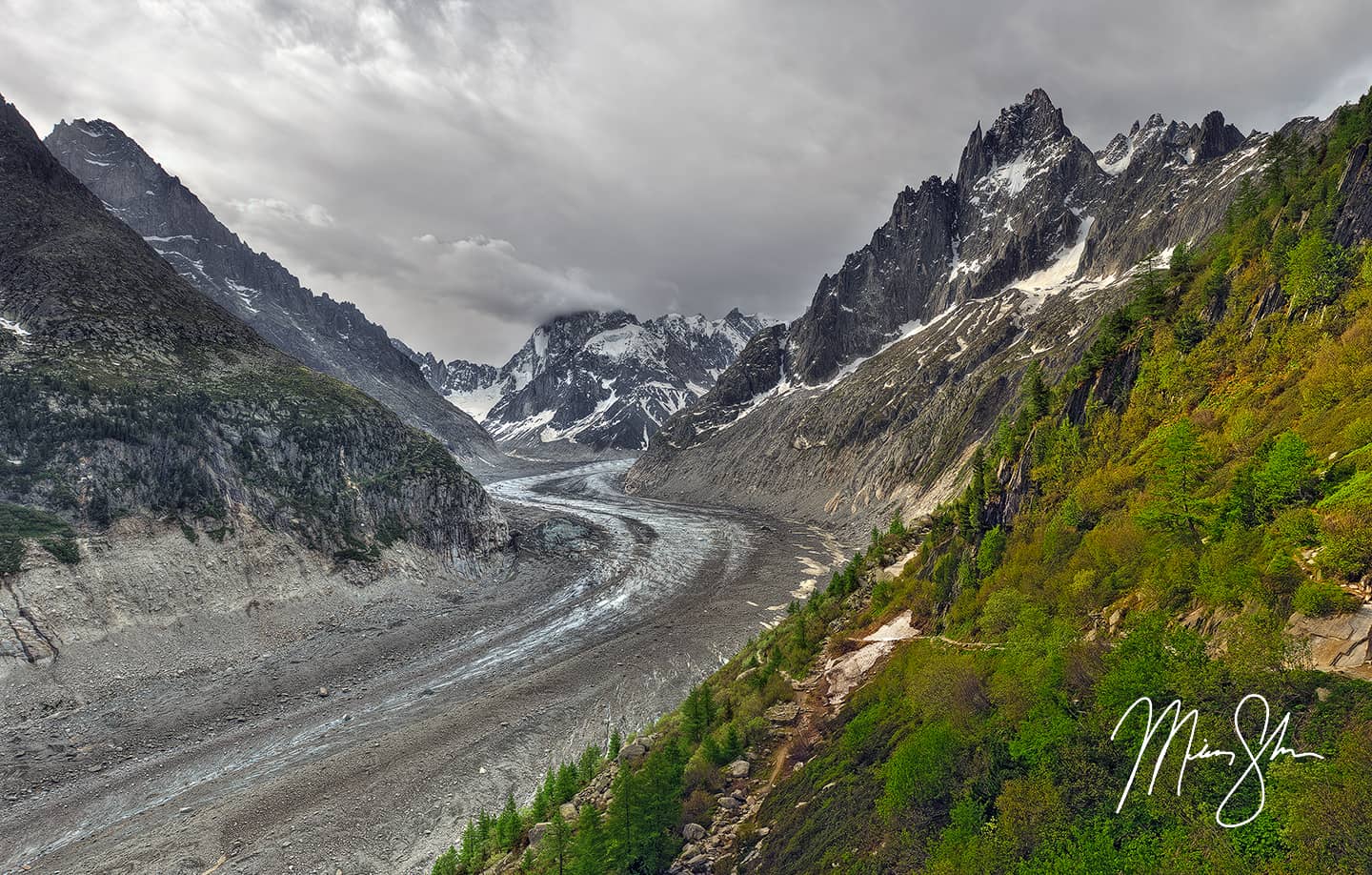 Mer De Glace: The Frozen Road - Chamonix-Mont Blanc, France