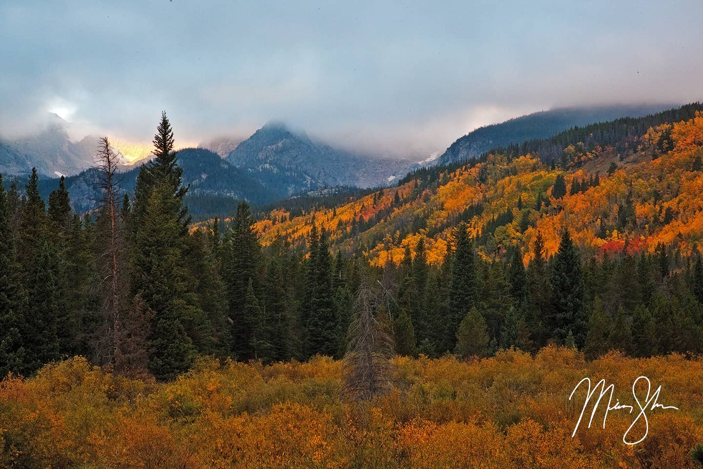 Moody Autumn Sunrise at Storm Pass Trailhead - Storm Pass Trailhead, Rocky Mountain National Park, Colorado