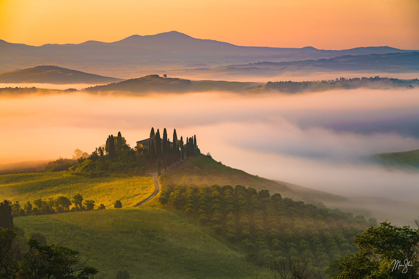 Podere Belvedere Sunrise - Podere Belvedere, Val dOrcia, Tuscany, Italy