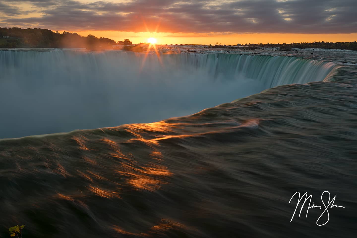 Sunrise Plunge - Niagara Falls, Ontario, Canada