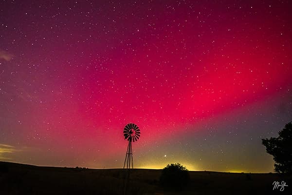 Northern Lights at Mushroom Rock State Park in Kansas as featured in my Kansas Parks and Lakes guide