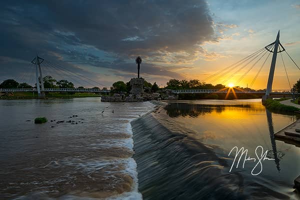 Starburst Sunset at the Keeper of the Plains