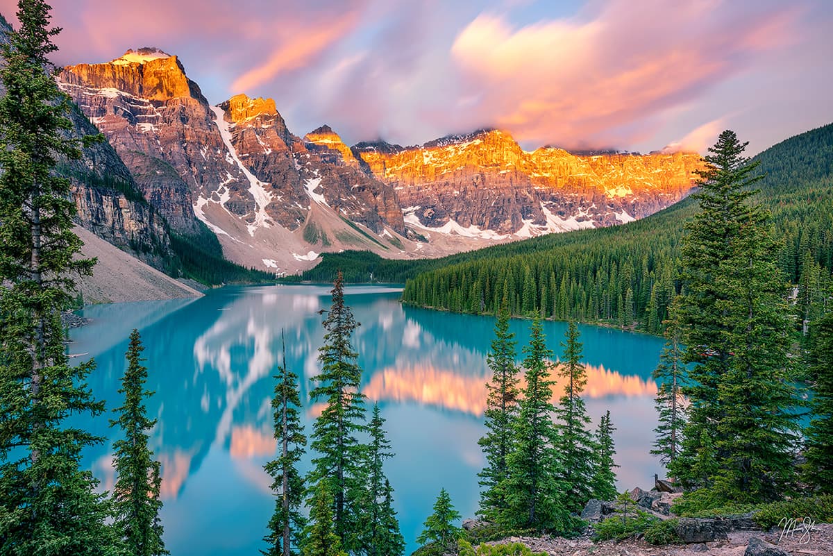 Canada Photography: Moraine Lake at sunrise