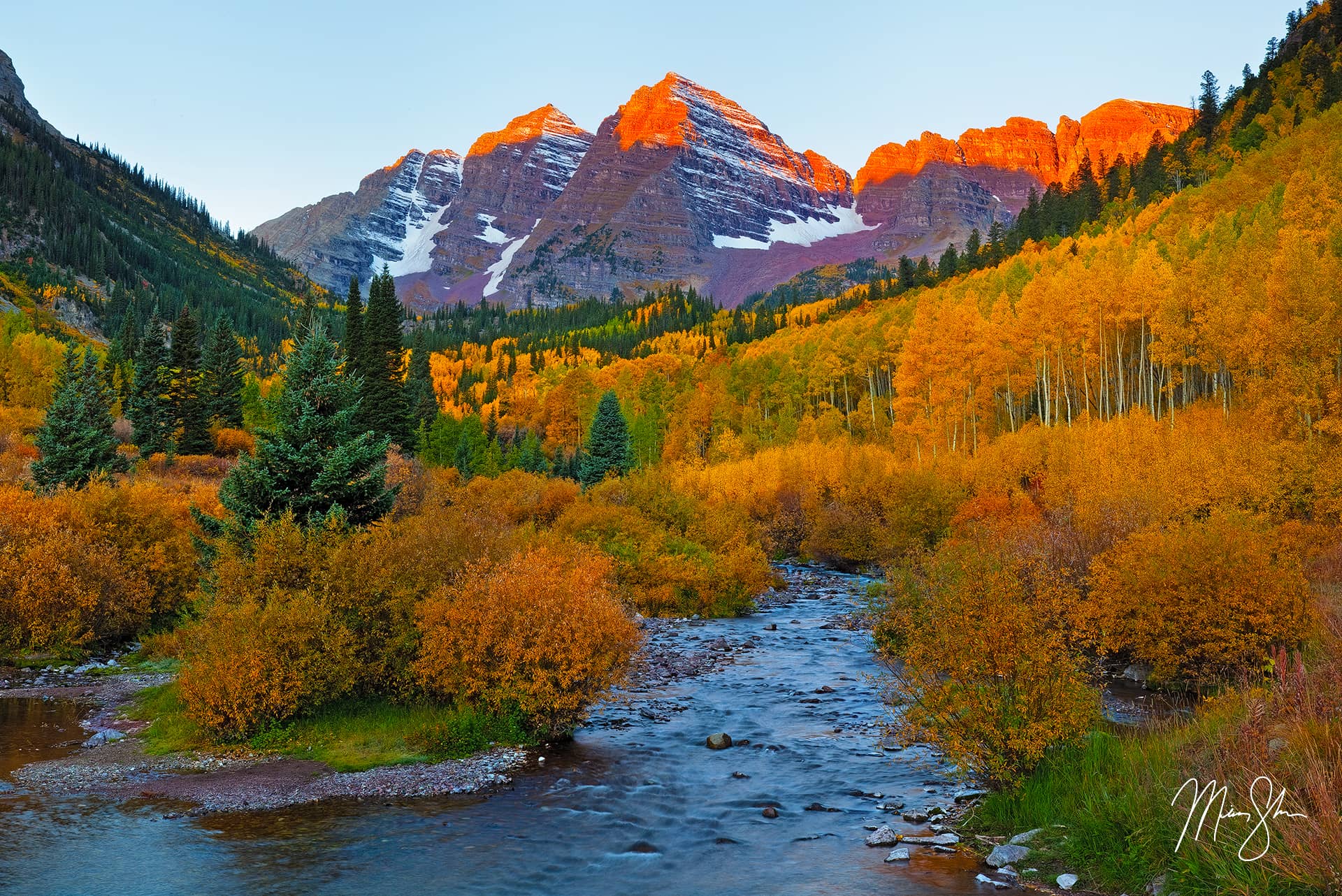 Maroon Bells Autumn Alpineglow Maroon Bells, Aspen, Colorado Mickey